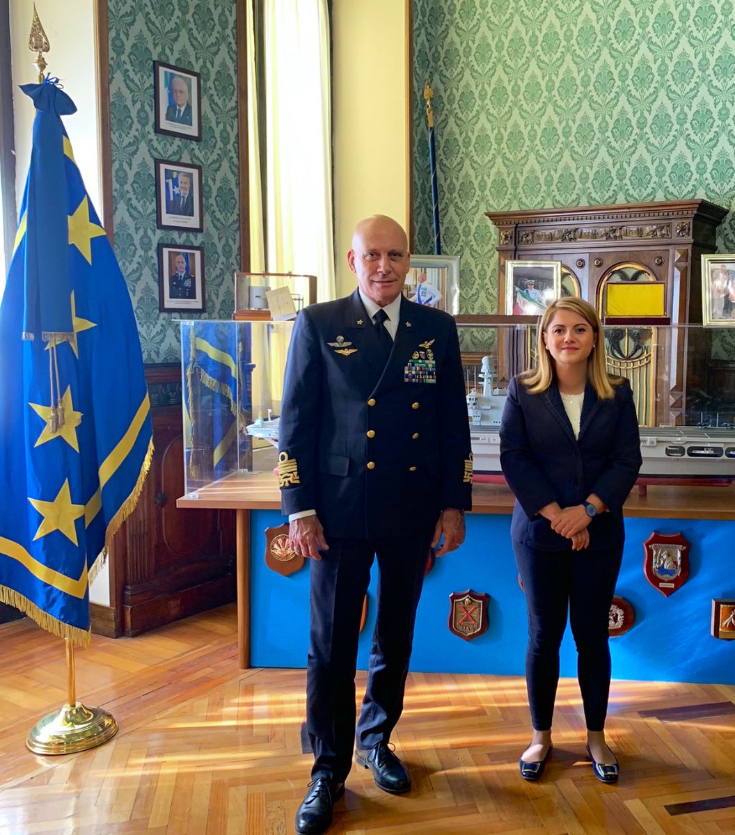 tripodimaria's tweet photo. Vivissime Congratulazioni e auguri di Buon Lavoro al #CSMD Ammiraglio #GiuseppeCavoDragone, nominato dalle Difese @NATO nuovo Chairman del Comitato Militare.Un nuovo eccezionale successo per l’Italia🇮🇹 e un grande riconoscimento ad una figura di elevato spessore della ns #Difesa. https://t.co/5nr3ubj27o