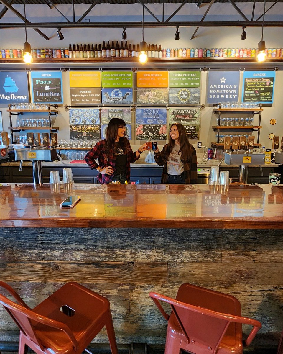 MayflowerBrew's tweet image. Come by the taproom and have a seat at the bar! Kait and Ashley are ready to pour your beer, Mike McHugh is playing 1-4pm and Tim Clark is playing 5-8pm.