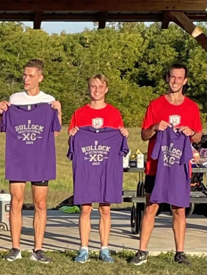 CourtneyKleber's tweet photo. Got some new clothing this weekend!😉 @KleberBrandon was 9th and @brettkleber 15th at respected races! Proud mama!! #LancerUp #crimsonpride #PRweekend https://t.co/xymKKdiQ1a