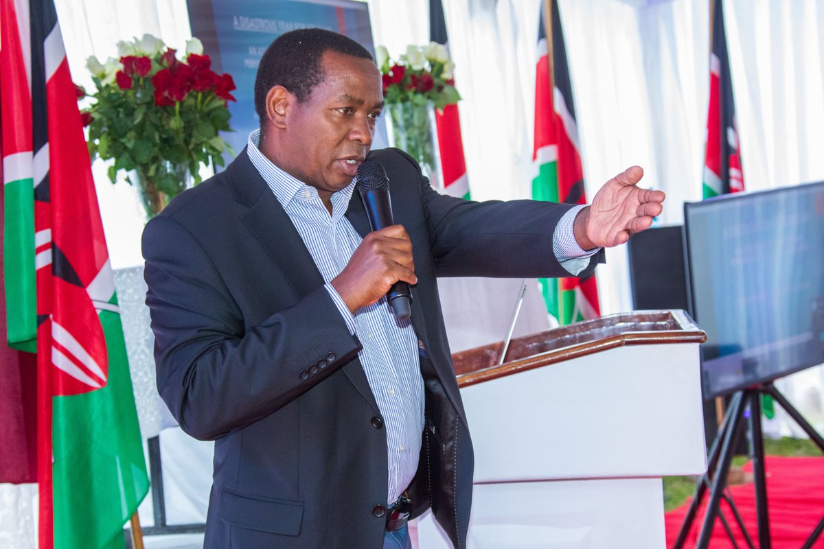 EngrOchi's tweet photo. Baba @RailaOdinga will NEVER tire. Kina zakayo walitumiwa fare waende wapeane feedback marekani vile anwahangaisha. NA BADO! https://t.co/JIlOFHg936