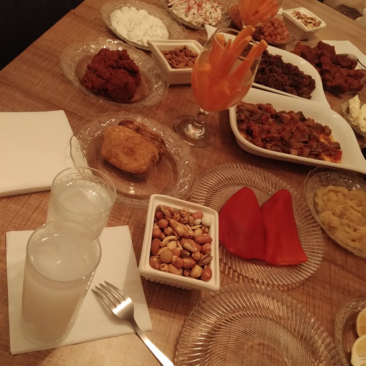 TMRAKT's tweet photo. BİRİ Rakı'mı dedi hadi kop gel sofra hazır saki

#ankara #akşam #iyiakşamlar https://t.co/Fr6XC6rPog