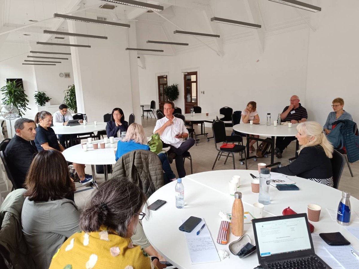 The interpreting track at <a href="/itiuk/">۫</a> One Day in Manchester wrapping up with a lovely networking session. Topics discussed included: respeaking, confidence &amp; dealing with imperfection, interpreter seat on the ITI board, clients not providing preparation material... #1nt #TerpLove