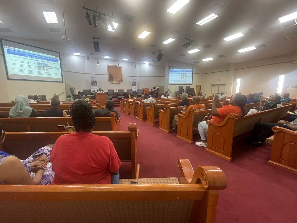 Another great @CECTxSouthernU prostate cancer event at Progressive New Hope Baptist Church in Houston’s historic Third Ward. Thank you for allowing @MDAndersonNews and our awesome @CurtisPettaway1 to be apart of this event. #endcancer #endhealthdisparities #prostatescreening
