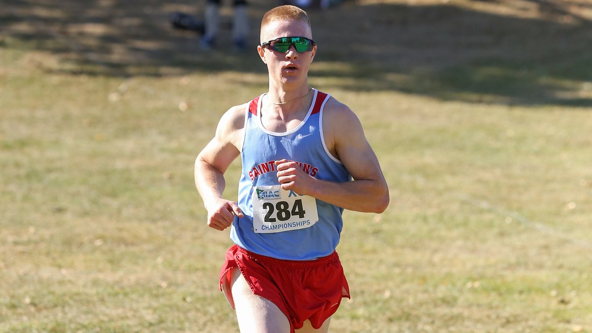 Saint John's cross country finished 4th out of 15 teams this morning at Carleton's Running of the Cows.

Senior Lloyd Young (pictured from the 2022 MIAC Champ.) finished 2nd - one second from 1st - out of 192 runners.

RECAP: gojohnnies.com/news/2023/9/16…

#GoJohnnies #d3xc