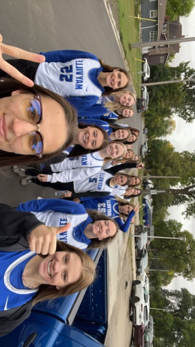 CometsWBB's tweet photo. Next up… Farmer’s Bowl parade🥳 https://t.co/Dk5CvvS38d
