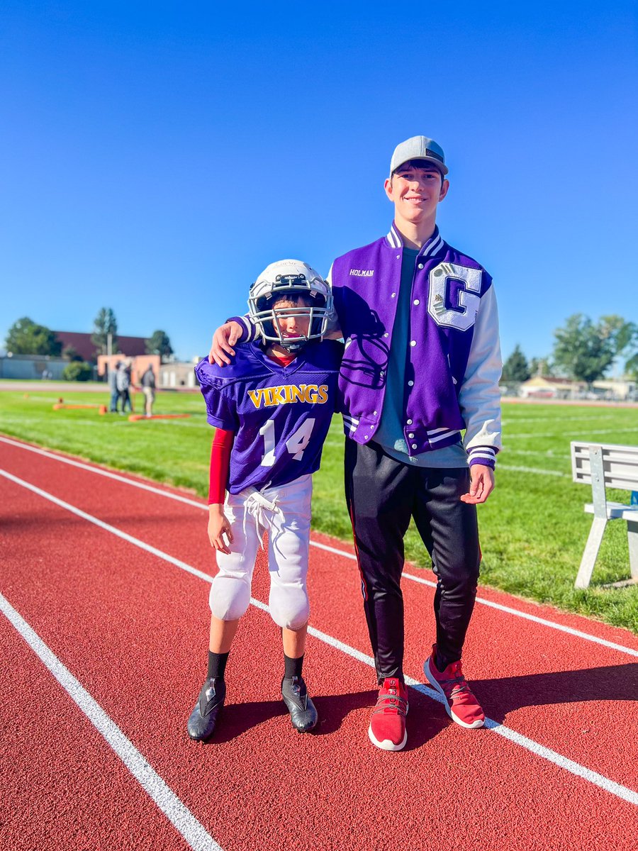 PrairieHeels's tweet photo. It’s a good day when your older brother can make your football game and help coach you 🏈 Absolutely love how sports have brought our kids closer together 💜
#footballmama #midgetfootball #myboys https://t.co/CxLU65GRuK