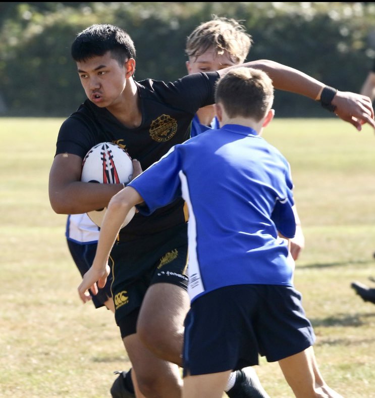 gordonsrugby's tweet photo. Fantastic morning of rugby with @DunottarSport and @CFCSchool.
Matches for U14s, U15s and 1stXV with superb rugby from each team. #bleedgreen @GordonsSch @GordonsPEDept https://t.co/in3fbZPfBA