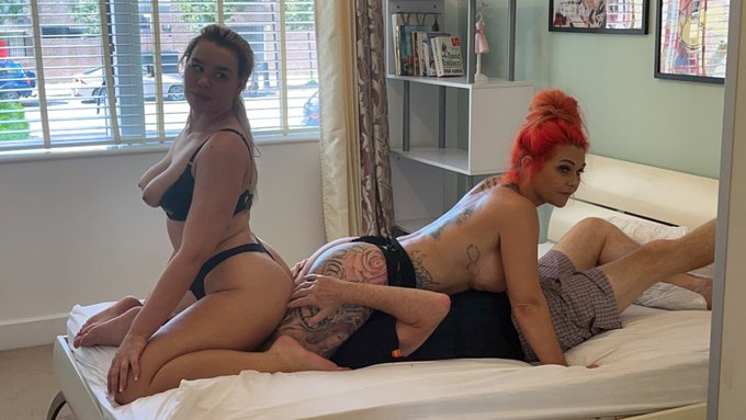 If myself and @gbhoney3  was to host a face sitting party and invited some hot girls to join us at a<a class="tags" href="/tag/gbhoney3">@gbhoney3</a>