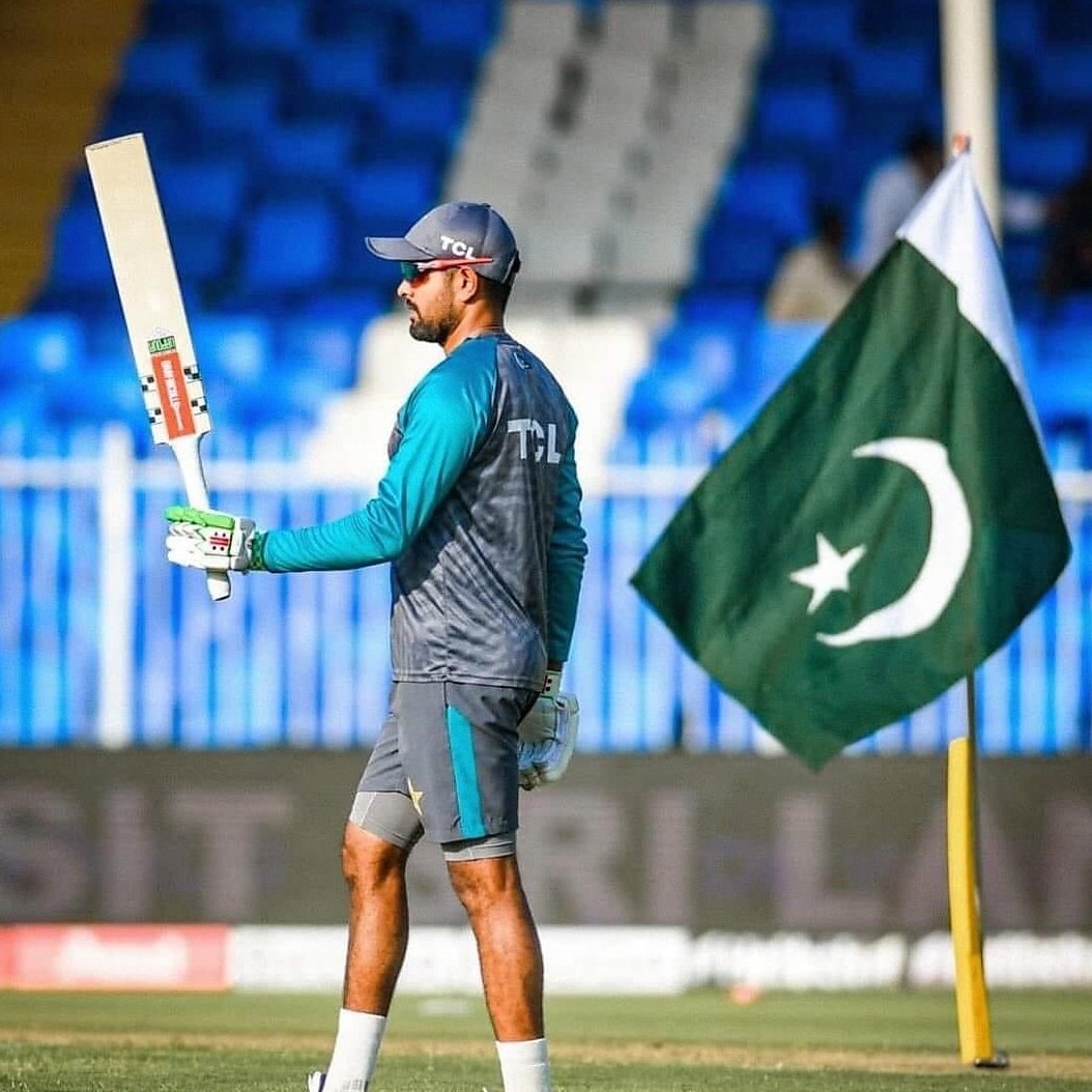 heyyou_00's tweet photo. Mera babbar sher you will bounce back stronger than ever INSHALLAH. ❤️ KING 👑
#BehindYouSkipper
#supportbabarazam https://t.co/iS66BaSpUQ