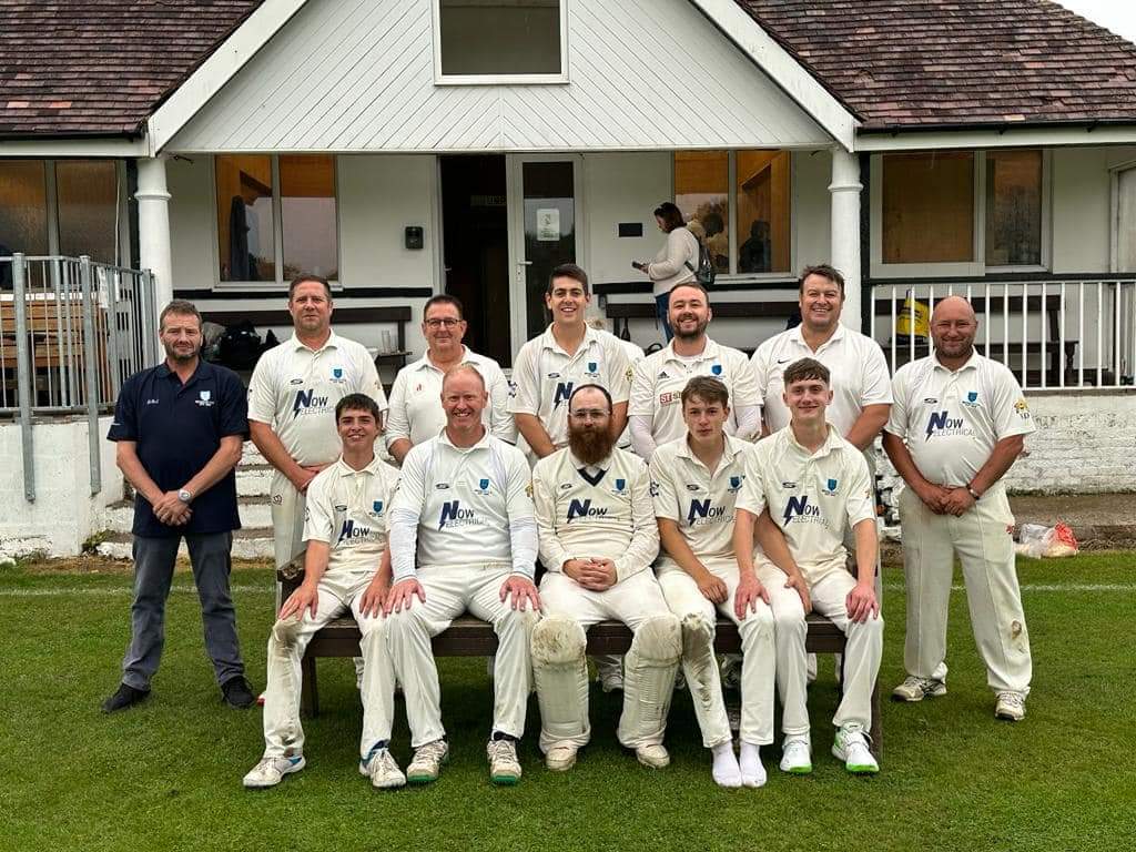 ShropCCLeague's tweet photo. Many congratulations to @BroseleyClub who are our @mansfieldsportg SCCL Division 3 champions!!! 

A 70run win against @LudlowCricket 2nd XI secured the division 

https://t.co/qVyNdaAiy5… https://t.co/6G3EyOf9OY