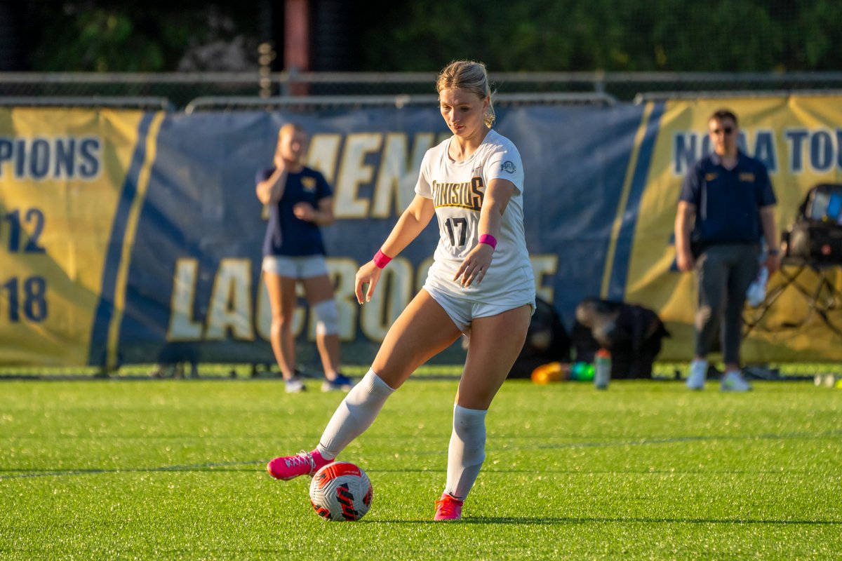 Golden Griffins Goal!!!!!
Meghan Heath scores her first collegiate goal to put the #Griffs up 1-0