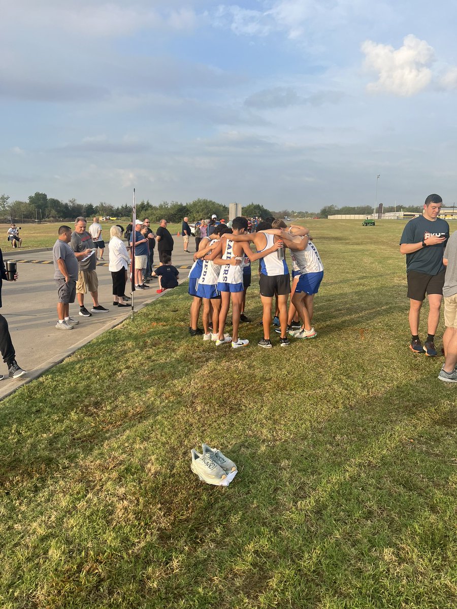Sunnyvale Boys XC tweet media