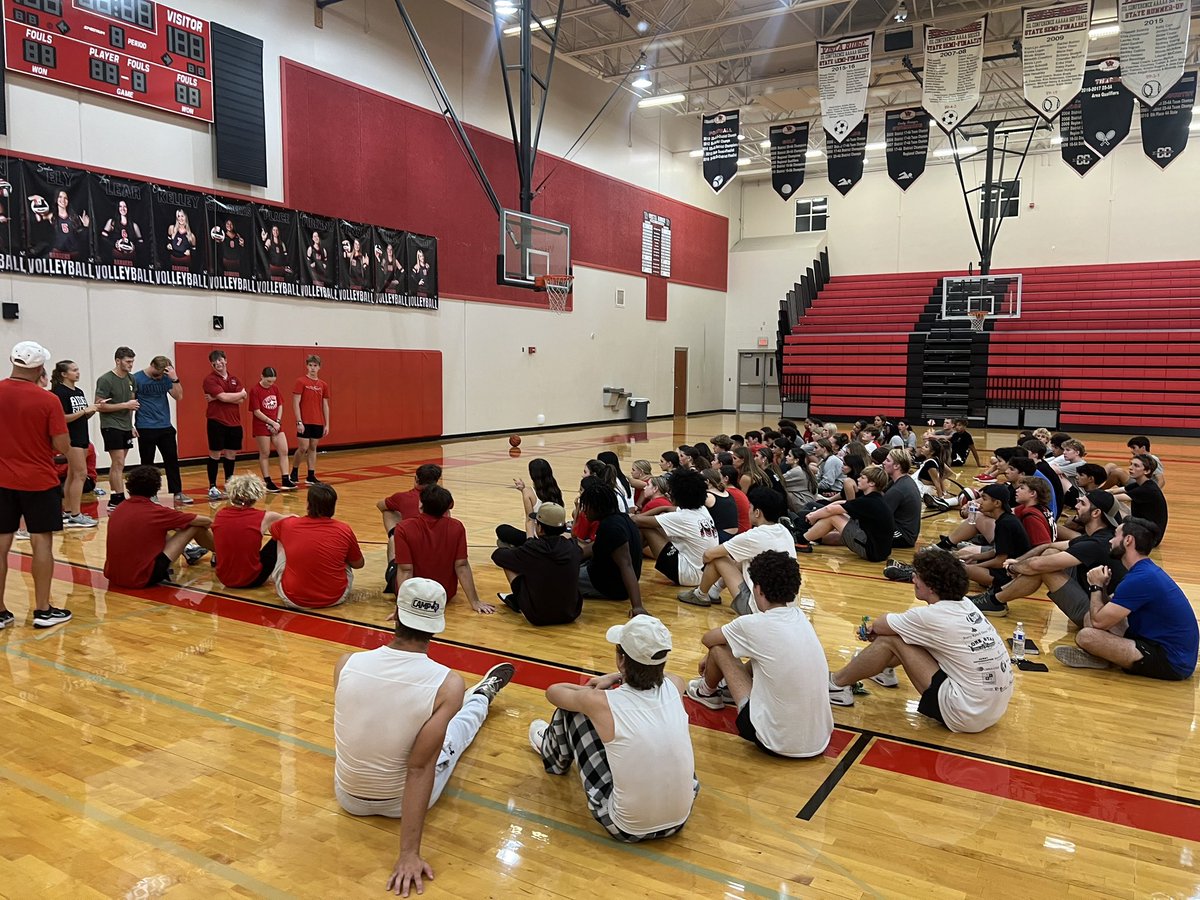RangerFCA's tweet photo. Good to have everyone back for 5th quarter last night. Thank you Alex Lutz for sharing your testimony! https://t.co/fxOuolyf3O