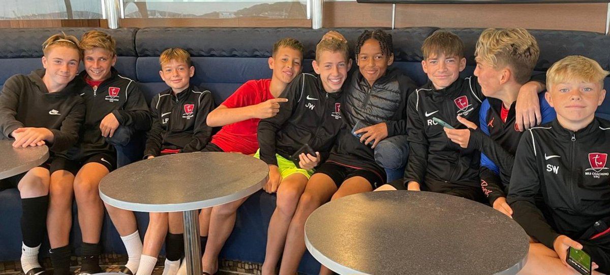 Richard Claxton (@rkclaxton28) on Twitter photo Game Day 2, who doesn't love a road trip (ferry) across to the Isle of Wight!
<a href="/83_coach/">Bensainsbury_Coach_83.</a> <a href="/brsacademy2010/">BRS Coaching Academy</a> @jpluk Game Day 2, who doesn't love a road trip (ferry) across to the Isle of Wight!
<a href="/83_coach/">Bensainsbury_Coach_83.</a> <a href="/brsacademy2010/">BRS Coaching Academy</a> @jpluk