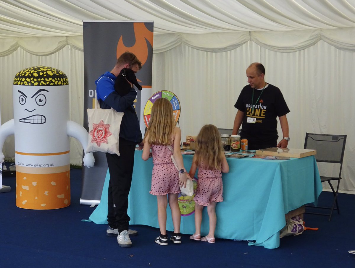 JULIEGRANT20's tweet photo. What a fantastic event that has been @_ukro @LincsFireRescue @CFO_LincsFire @dan4089 @danlowbridge @lincsts Thank you for welcoming me. Lots of positive public engagement around #OperationJune and #vapes #Health #fire and I met some lovely people over the two days. Well done all. https://t.co/r5Fj7Hp4KN