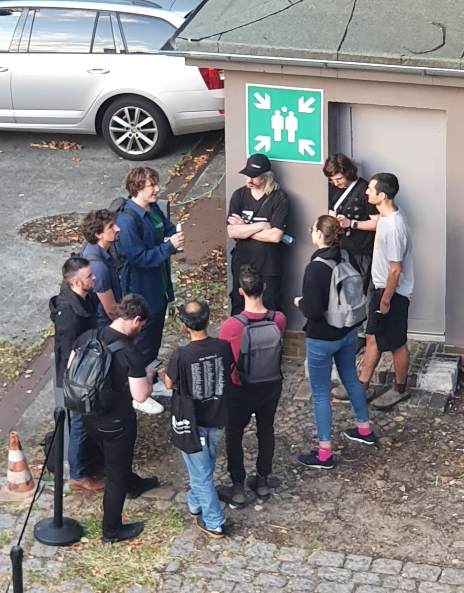 pepearaucano's tweet image. things you will only see in Berlin..