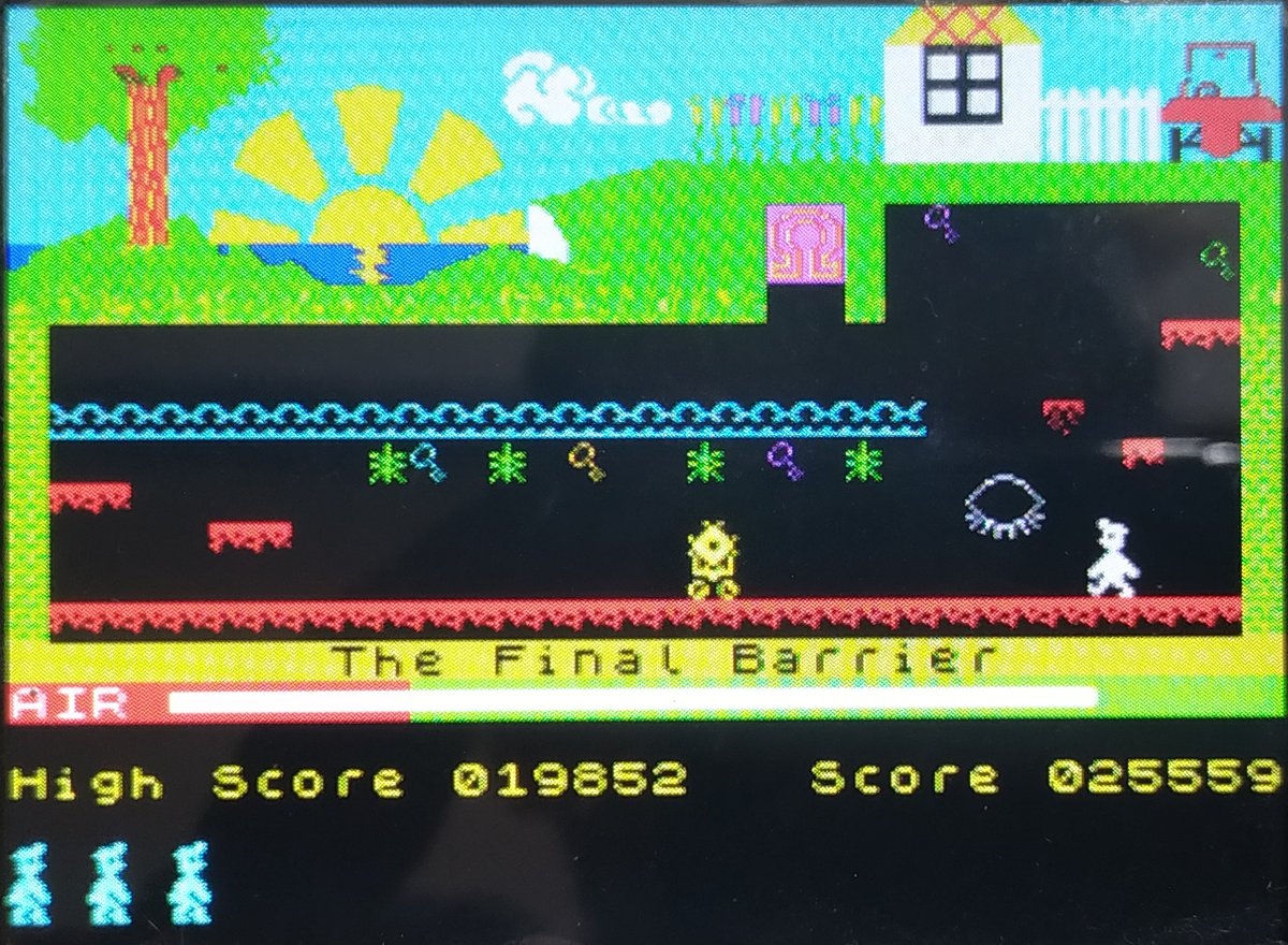 podcastlinux's tweet photo. Muchas #retroconsolas chinas tienen #GNULinux como sistema operativo.
Por cierto, ¿Cuál es tu retrojuego fetiche?
Empiezo yo: Manic Miner (Spectrum) https://t.co/LCYSDZhOFM