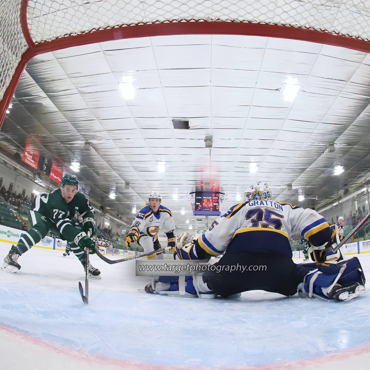 TargetPhoto's tweet image. Some net cam pics from last nights @TheAJHL game between @spcrusaders and @MOBHockey at Randy Rosen Rink

#onecru #AJHLhockey #AJHL #juniorA #JrA #TargetPhotography #Canon #hockey #hockeyhotshots #rrstrong #photo #photography #sportsphotos #Alberta #CJHL #CanadasGame #Canadian