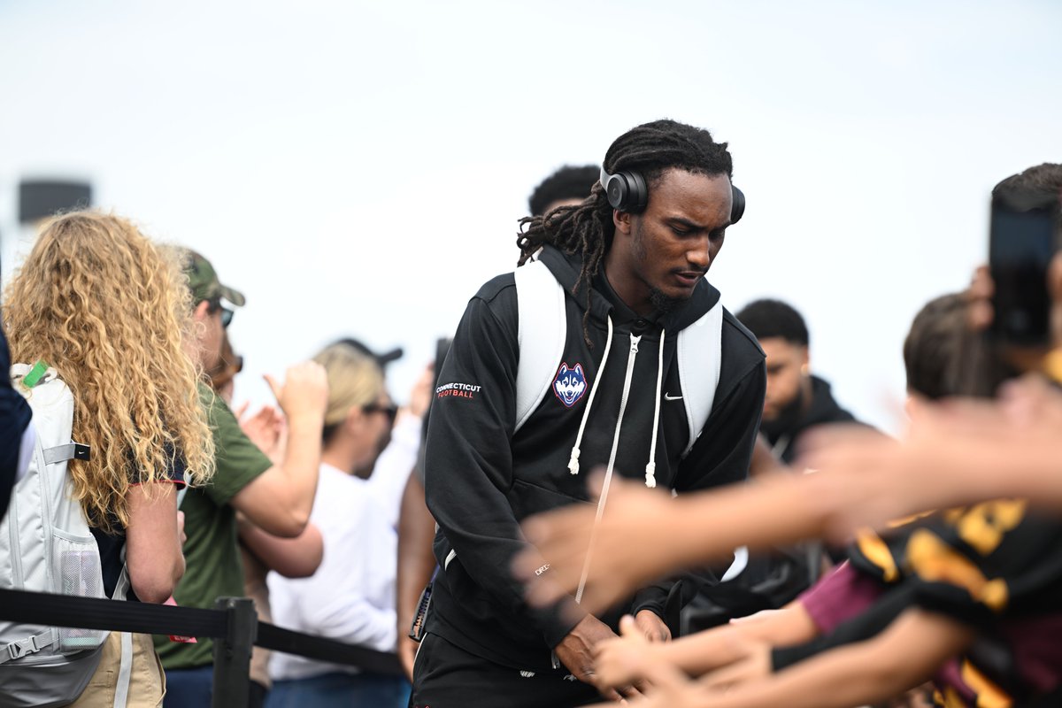 UConnFootball's tweet image. Enter Dawgs

#TheReload