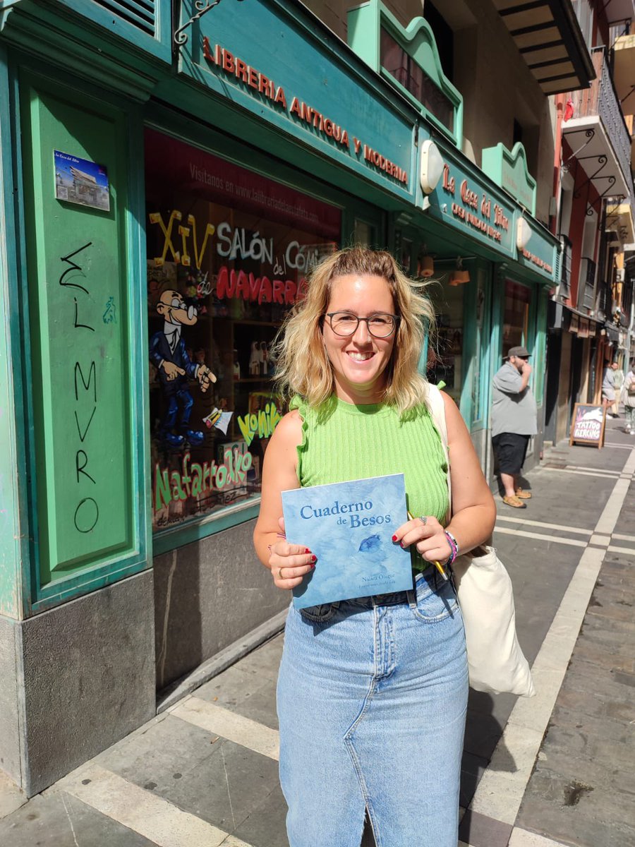 Mi libro “Cuaderno de Besos” desde hoy está a la venta en La Libreria de la Estafeta 🎉 #cuadernosebesos #enfermedaddelyme ¡súper emocionada y agradecida! 👏👏