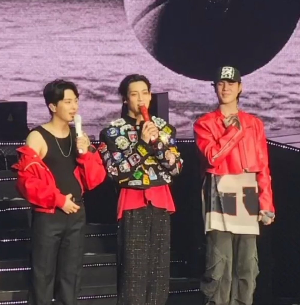 I'm coming to say happy birthday to special man in my heart. I love you my sunshine and I'll love you forever. HB Choi Youngjae. 💞💞💞