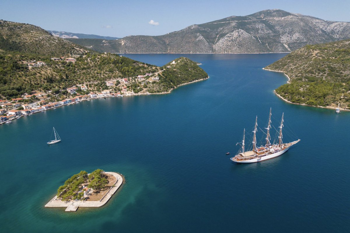LindbladExp's tweet photo. Sea Cloud anchored at the entrance into the protected bay of Vathy, Ithaca. #ShipSaturday
📸 by Sue Forbes https://t.co/lMOIQ2wvx5