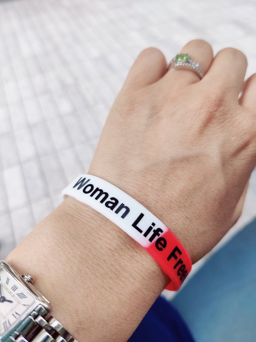 در حمایت از انقلاب زنان ایران. 
امروز دو سال از زندانی شدن عمومی مهسا های افغان می گذرد.