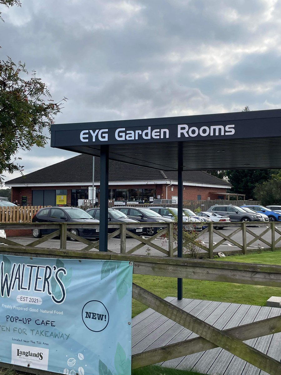 eygwindows's tweet photo. Thank you @AthenaSignsLtd  for getting our new signage ready at our new branch, now open 7 days a week @Celia_Langlands , pay a visit, no appointment needed! https://t.co/XXvLK83Tsw