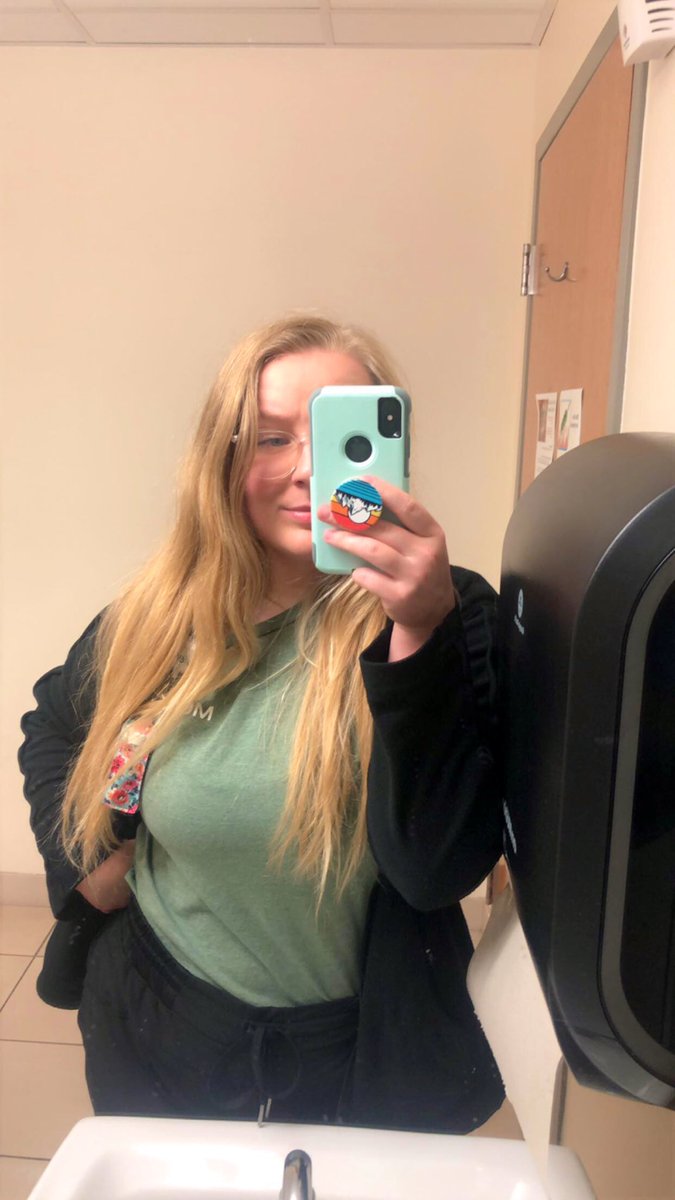 sorry for being MIA on twitter, peeps. i’ve neglected like all social media since i got busy with school and work. i’ll probably continue to neglect social media unless i have big news or a selfie. 

you can always find me live on twitch on M,W,F around 8p CST. ❤️