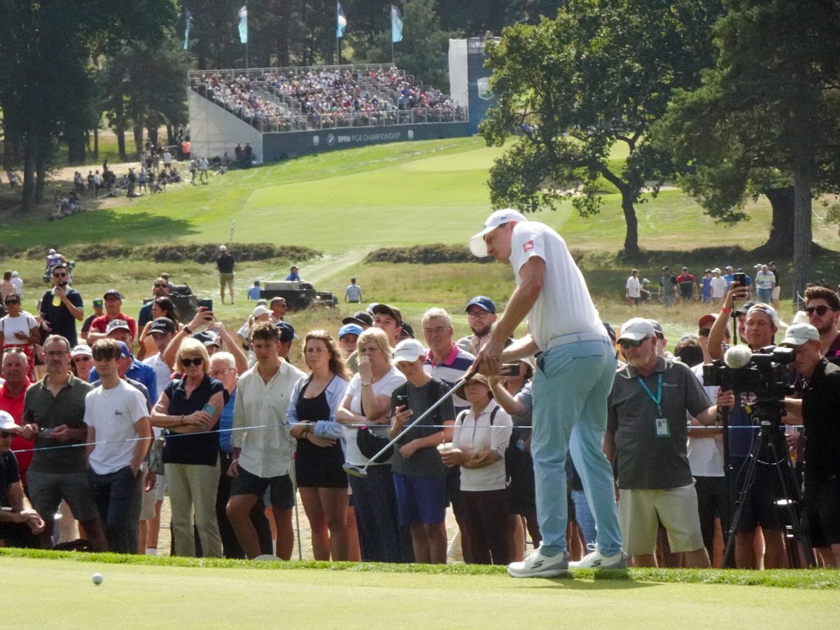 sammy_brown3's tweet photo. Some pics from a great day out at the golf today.

#BMWPGA #DPWorldTour #Wentworth https://t.co/bsOjEAfqFY