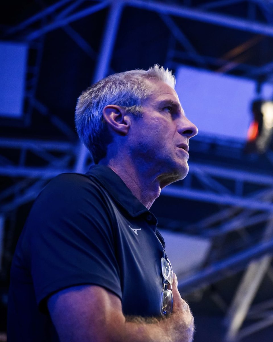 EXCLUSIVE FEATURE: Coach Karch Kiraly 🇺🇸 

“The most fun in #volleyball is to have really close, competitive matches, where both teams are uncomfortable and are tested. 

That’s how we learn about ourselves and that’s how we grow and improve. 

We’re grateful for opportunities