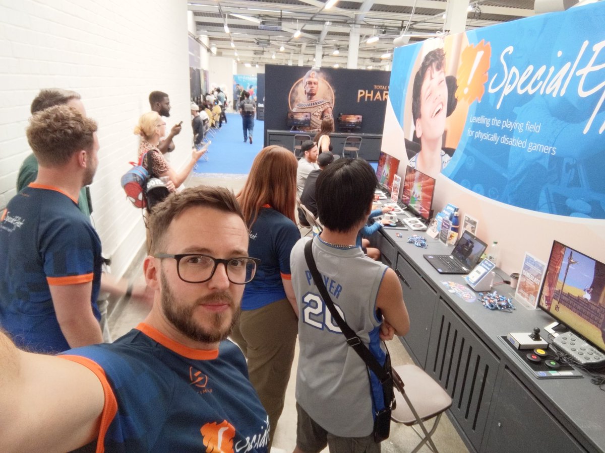 WASD X IGN done

Awesome day with the crew. Even seeing some familiar faces which made it even better!

<a href="/SpecialEffect/">SpecialEffect</a> <a href="/JorangeJam/">Jam 🍊</a>