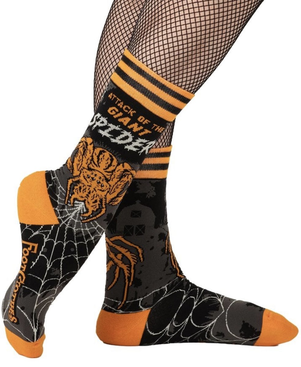 AttitudeCo's tweet photo. Our new #FootClothes collection is good for the sole! 🧦 #socks #gothgirl #coolsocks
https://t.co/IXaNjkiqgG https://t.co/xhSbDCIbZk
