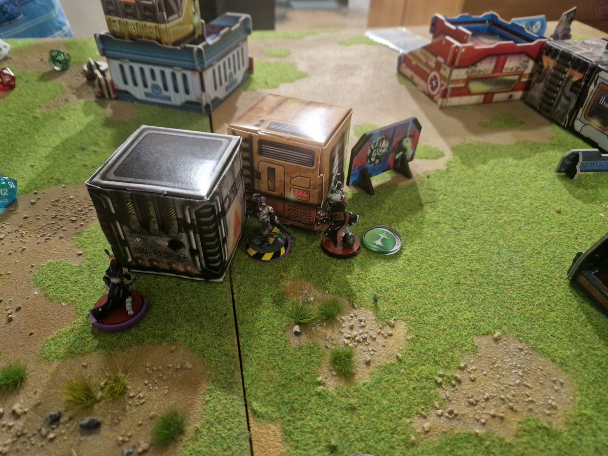 Torneaco de <a href="/InfinityTheGame/">Infinity universe</a> a manos del Señor <a href="/grizvanit/">grizvanit</a>
Con sorprendente victoria para mis Bakunin!! #InfinityTheGame #WarGames
Tocará hacer otro en breve qué se nos viene mazo nuevo!!!