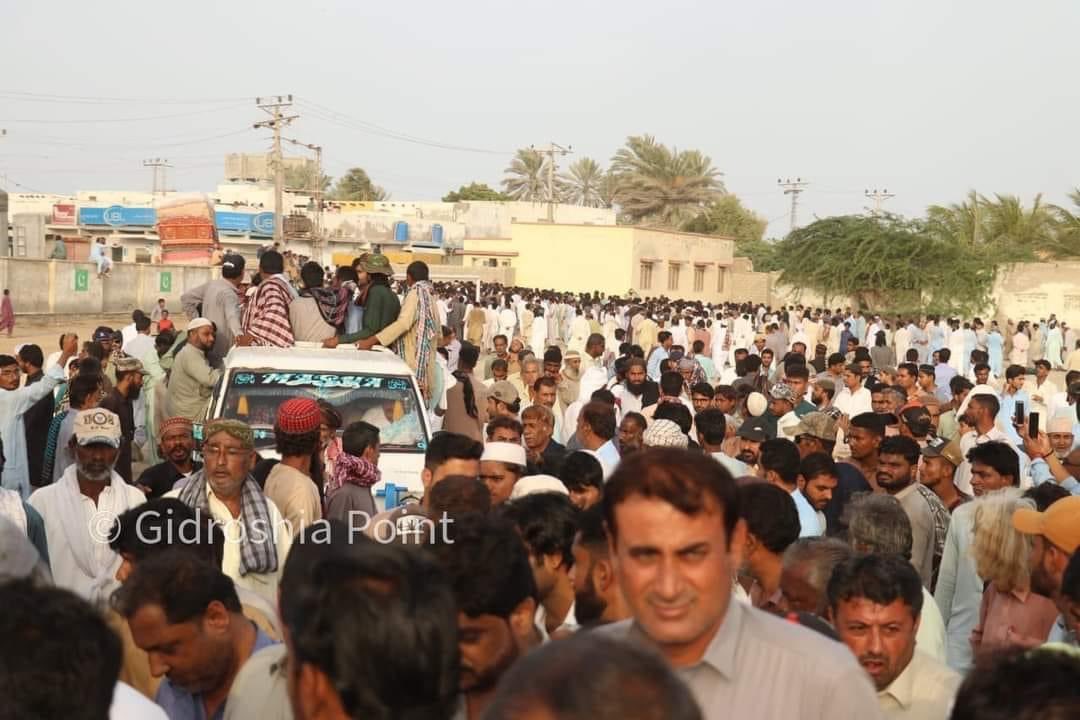 President National Party, <a href="/DrMalikBalochNP/">Dr.Abdul Malik Baloch</a> paid his last respects to the late renowned poet, Mubarak Qazi in Pasni.