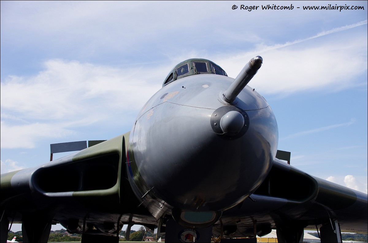 milairpix's tweet image. Night all   👍

From today, Saturday 16th September 2023 at @SouthendAirport with Avro Vulcan XL426 @XL426 

@stunt109 
#TwitterVForce