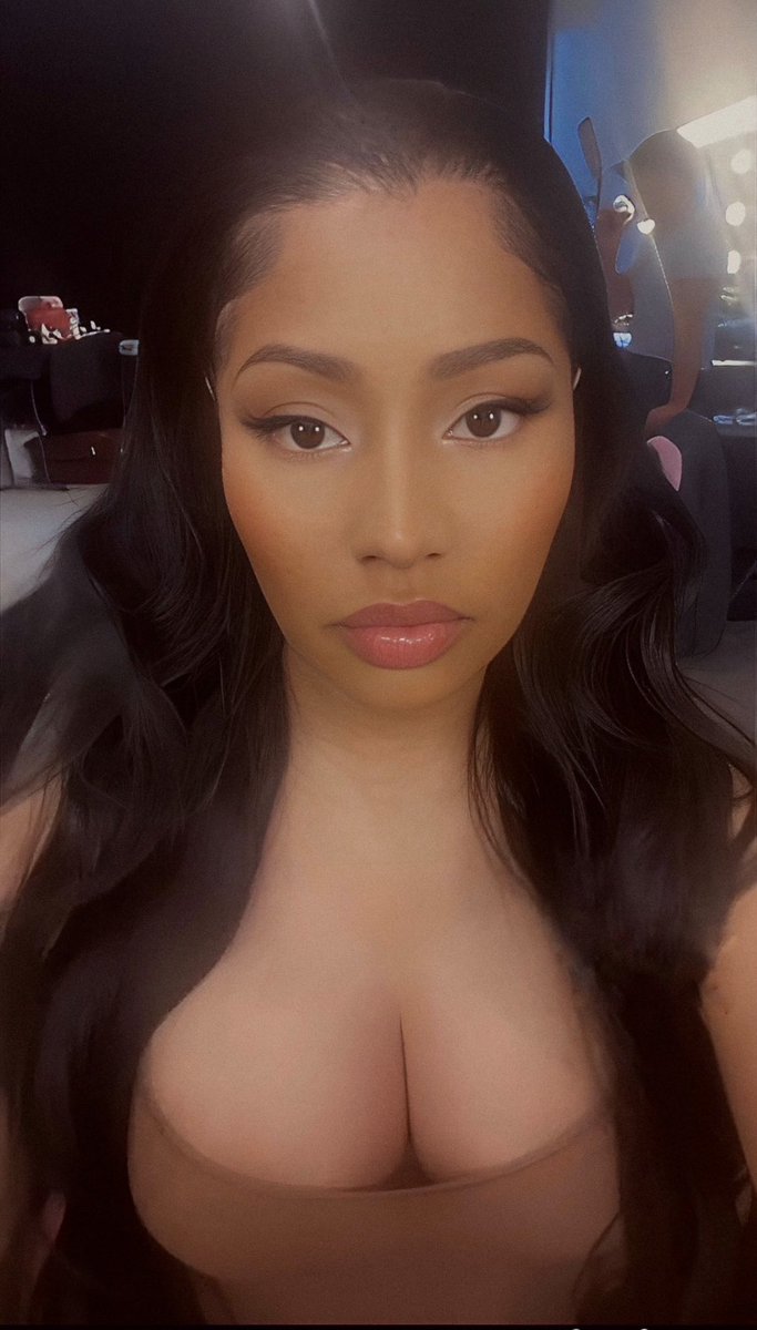 KingSeanSwae's tweet photo. @NICKIMINAJ If it’s to compete with your face card we’ve already lost https://t.co/LUaYUOZGC4