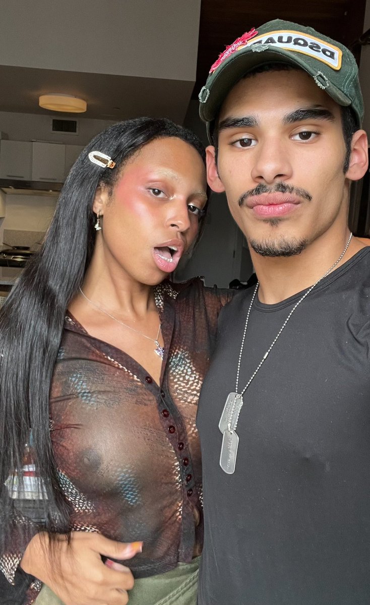 ༺𝒢𐀔𝒥༻ tweet media