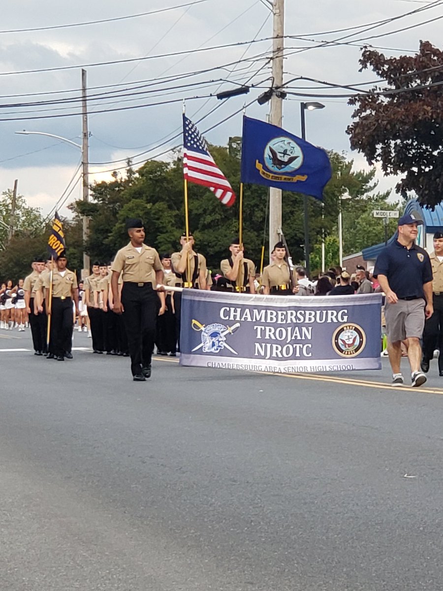 dustyfanny's tweet photo. Homecoming Parade...  NJROTC leading the Parade! Very Proud of Bree and the other Cadets https://t.co/DP9pw3prei