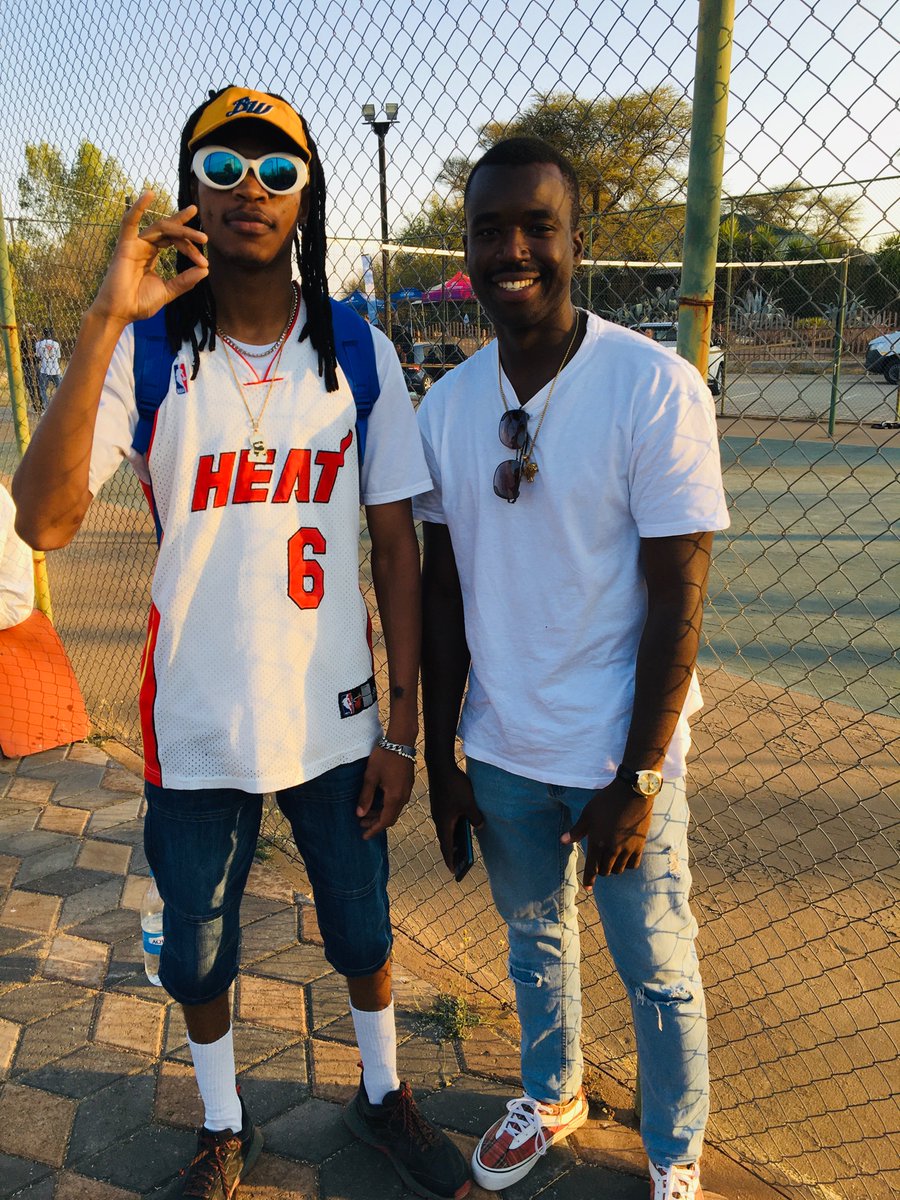 DenzelSeduke's tweet photo. Stepped outside to a basketball tournament. https://t.co/xEpKVnQp10