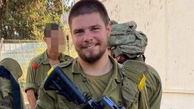 איש השנה שלי הוא מקסים מולצ׳נוב שעלה לארץ בגיל 14. התמודד עם גזענות ופקפוק ביהדותו. עם כל הקשיים התגייס לצהל כחייל בודד ובחר לשרת כלוחם. כדי להגן כמו חבריו על המדינה. לפני כעשרה חודשים תרם מח עצם לילד בן 12 והציל את חייו. נפל בפיגוע דריסה במחסום מכבים לפני שבועיים. ישאר בן 20