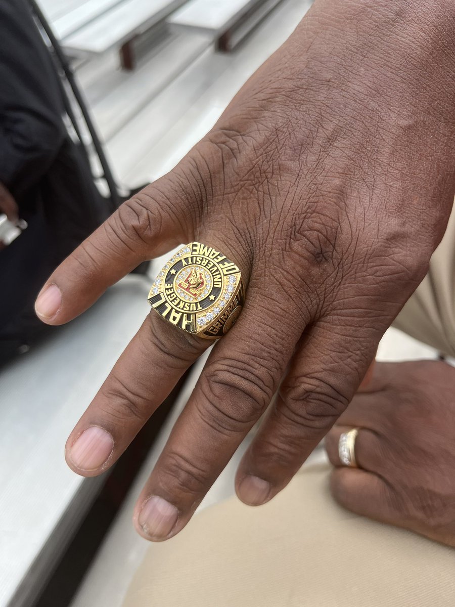 RolandJGrimmett's tweet image. It’s good to be back @TuskegeeUniv this Saturday to watch the @SkegeeFootball vs. Central State 2023 home opener with my granddad, Jay Grimmett, newly inducted into the TU Athletic Hall of Fame❗️

#TuskegeeAthletics l #SIAC l #SkegeeFB l #HomeOpener