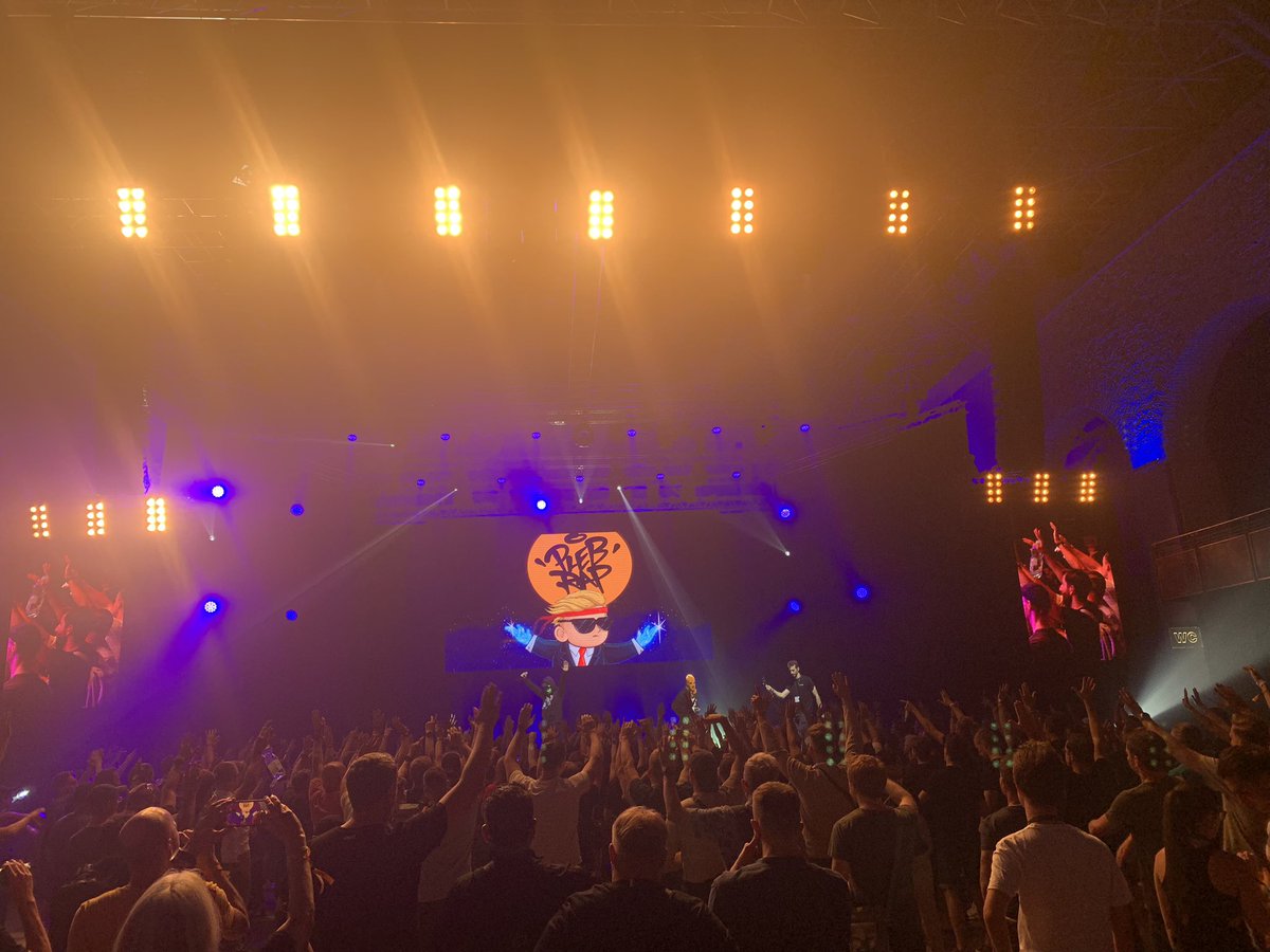 ⚡️⚡️⚡️ Plebrap ⚡️⚡️⚡️
   
Fallender Preis = Steigende FOMO ! 
 
#BTC23