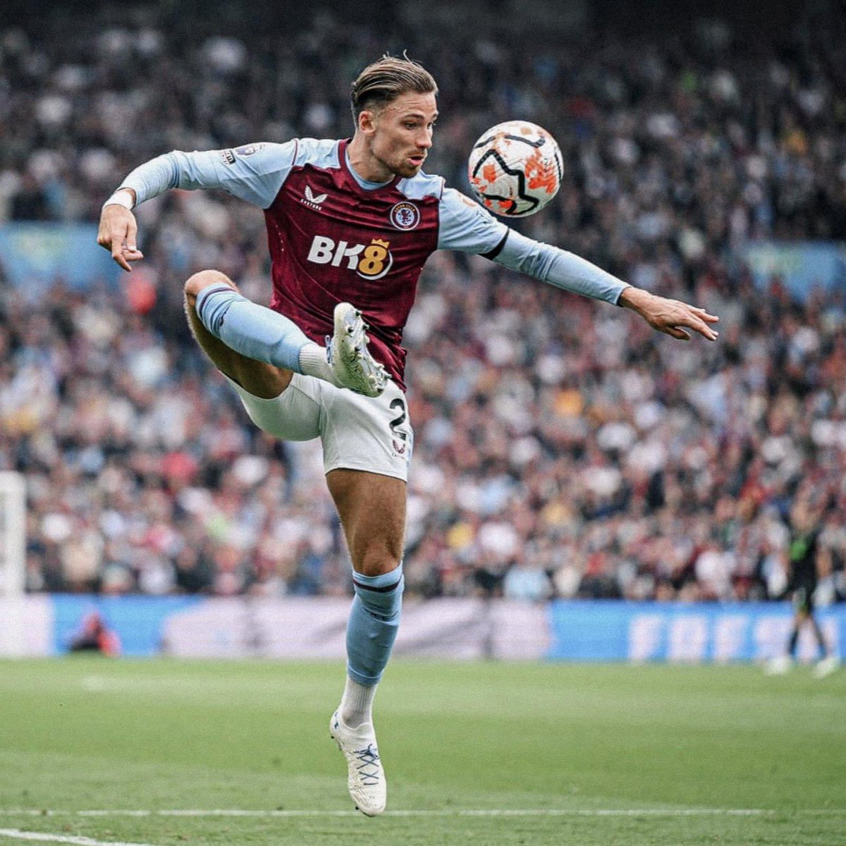 mattycash622's tweet photo. Big Win! Villa Park Bouncing 💜 #UTV https://t.co/9po7ntTlvX