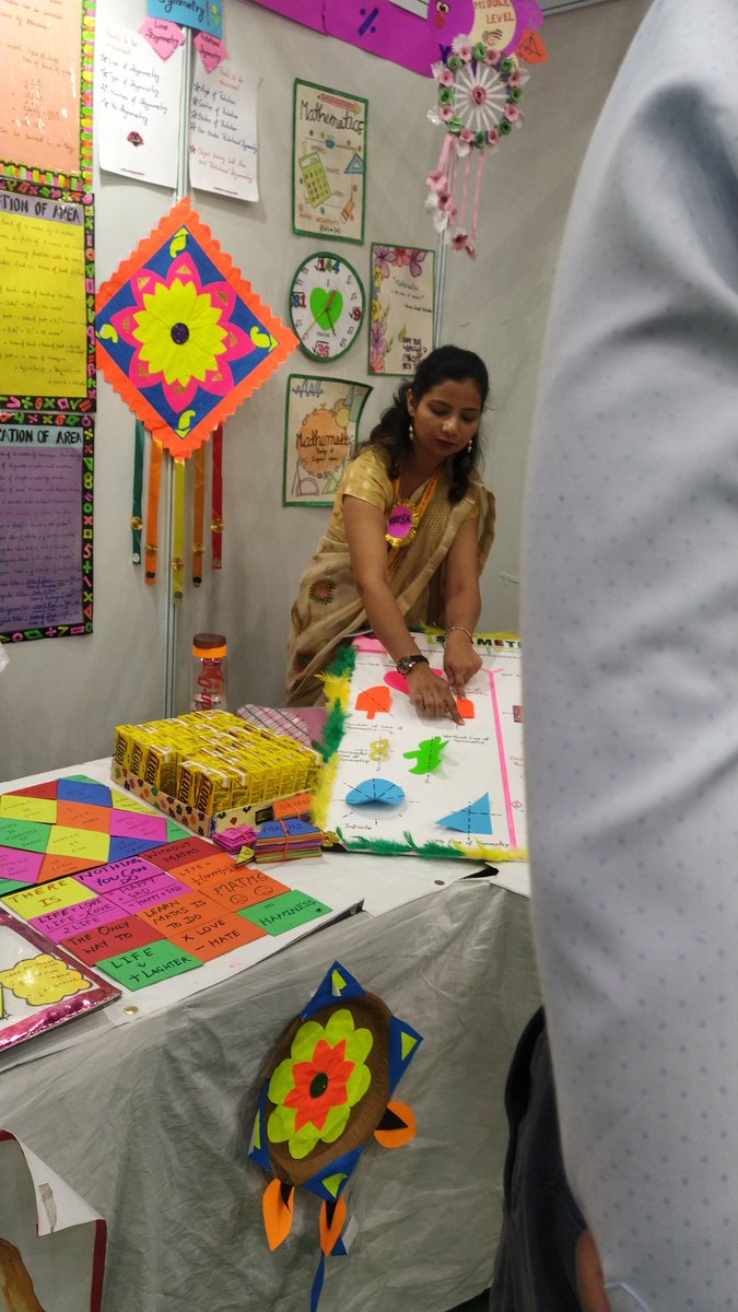 punam23339960's tweet photo. Brief and crisp presentation of Symmetry by Neeshu Ma'am at State level competition
@PbpandeyB 
@Dir_Education #missionmathematics https://t.co/UG0vRSsXvq
