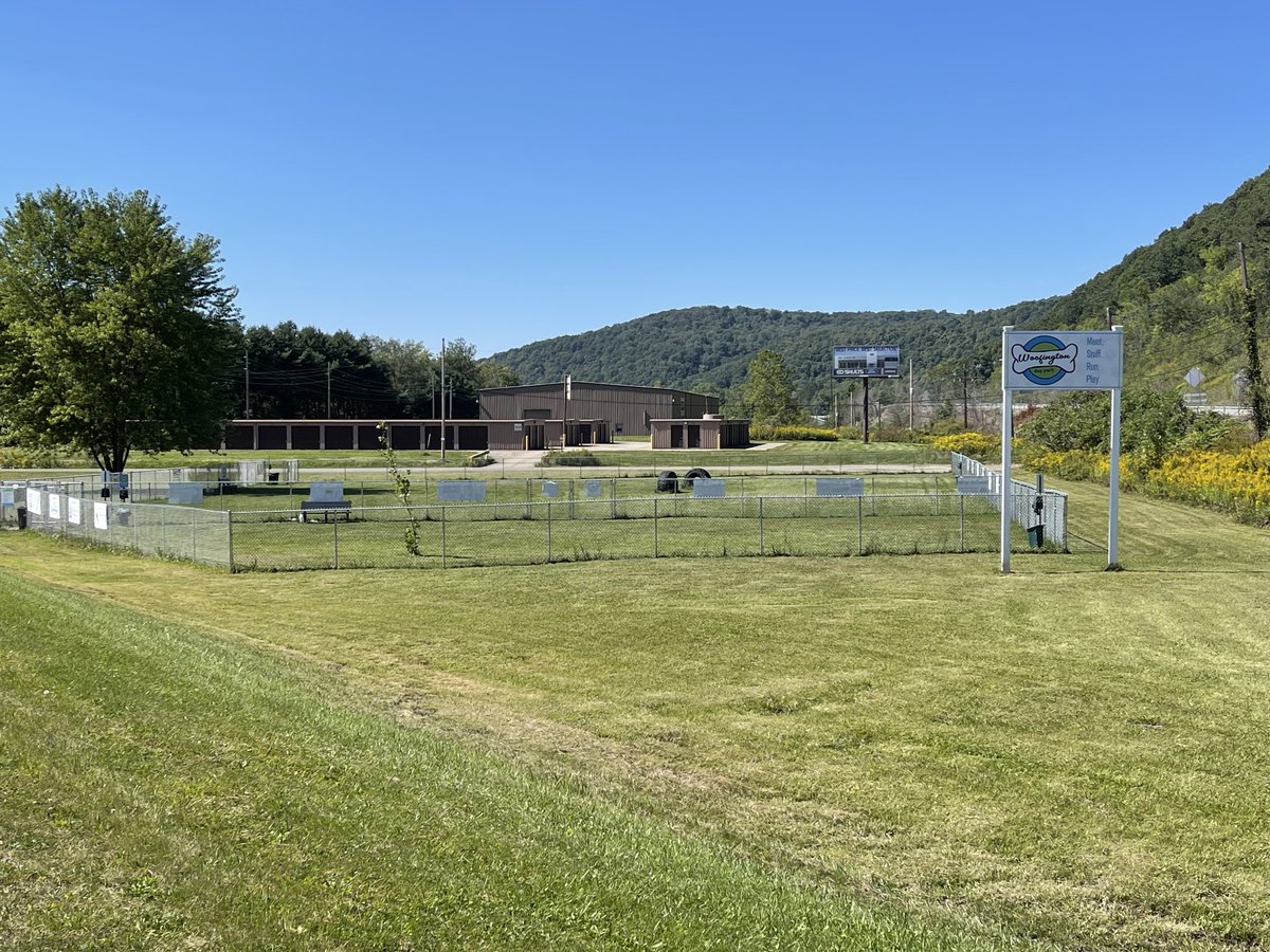 TargetedPet's tweet photo. Such a beautiful day to bring your pup out to the Warren Woofington Dog Park. https://t.co/2t40JUY67b