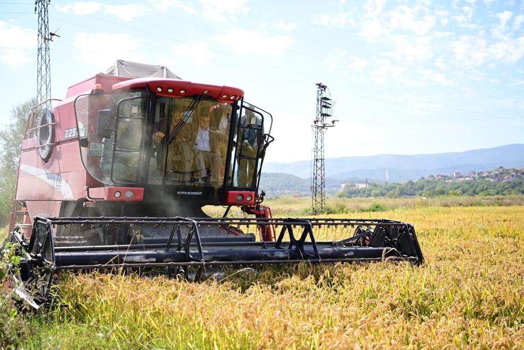 Boyabat’ta ilk çeltik hasatı gerçekleşti
boyabatmanset.com/boyabat/boyaba…
#boyabat #çeltik #çeltikhasatı #boyabatmanşet