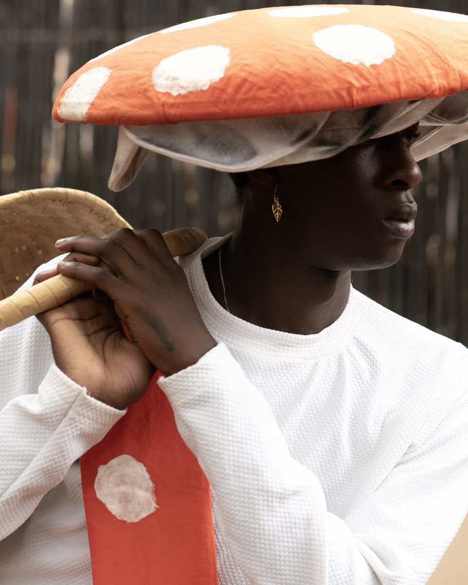 alienatedroute's tweet photo. MuShRoOm
Styling and direction @__odiyo 
Photography @oh_henry
Assistance @jeans__75 https://t.co/8RUcGileYz