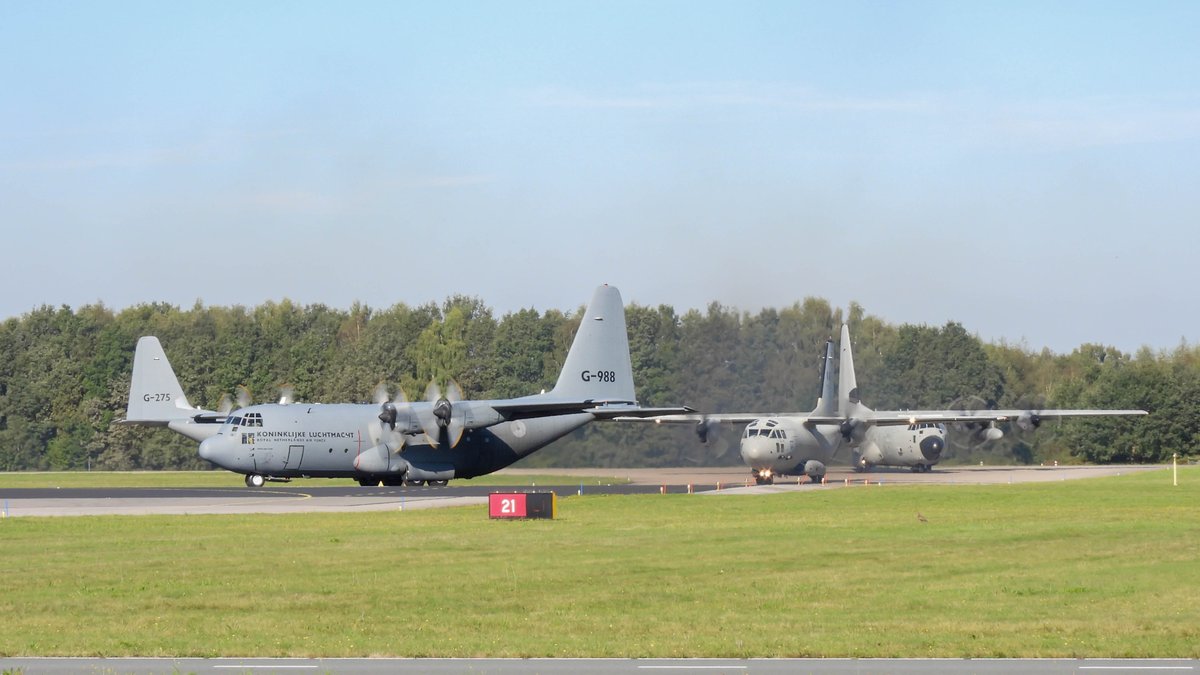 EHEH_Spotter's tweet photo. #FalconLeap2023 

'Line Up Runway 21'

#NLspot https://t.co/SONtLfaeLc