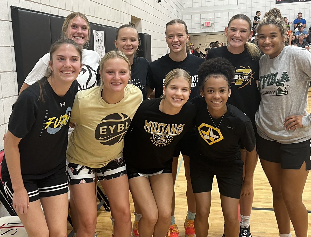 The @NickleDickleBB Girls 3-point contest participants! 🏀🔥

@OliviaPawlicki @KristiKottke @KottkeRachel @OehrleinTori @GabbyBetton @RaeEhrman @laurahauge30 @nicolemaenke @NBaller05 

LEEETTTSSSS GOOOOOO!